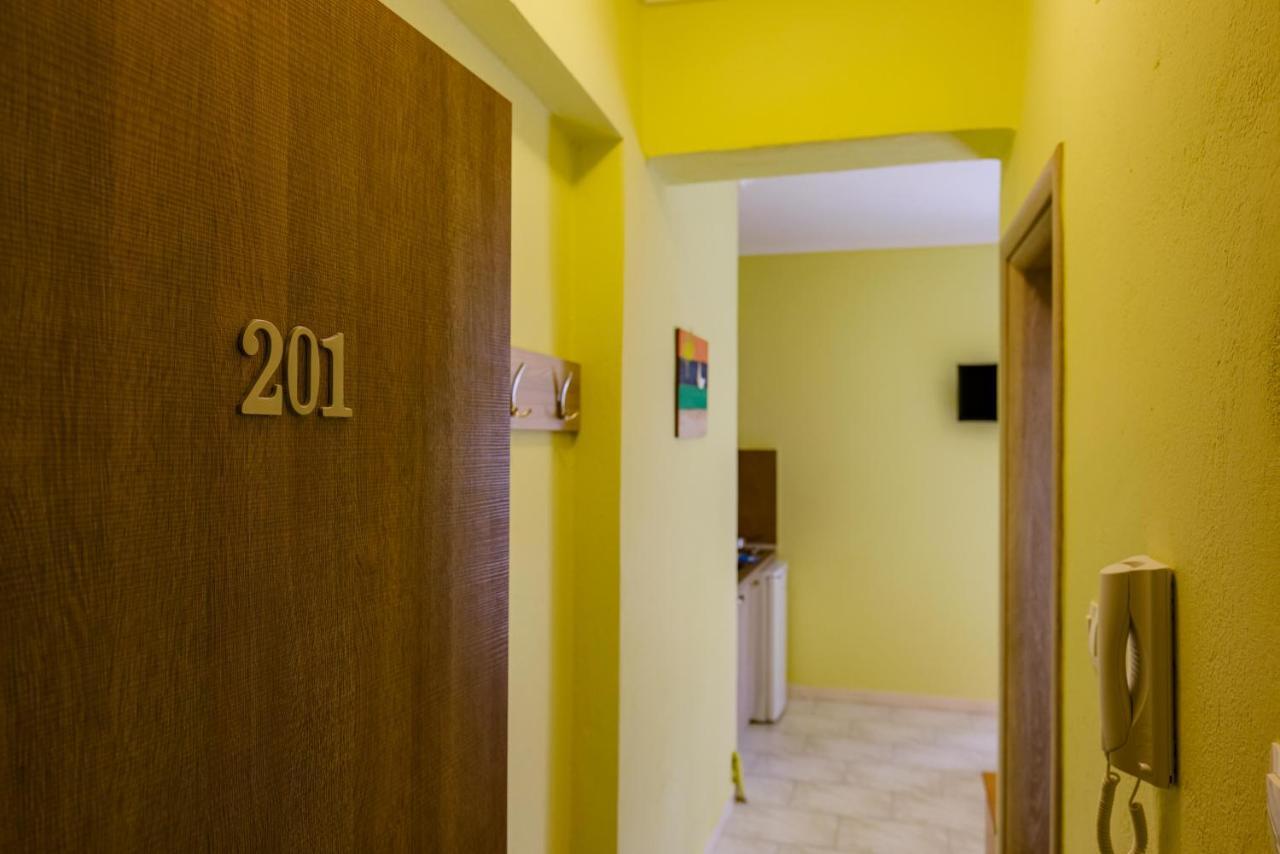 Dionisos Apartments Dioniszíu-part Kültér fotó